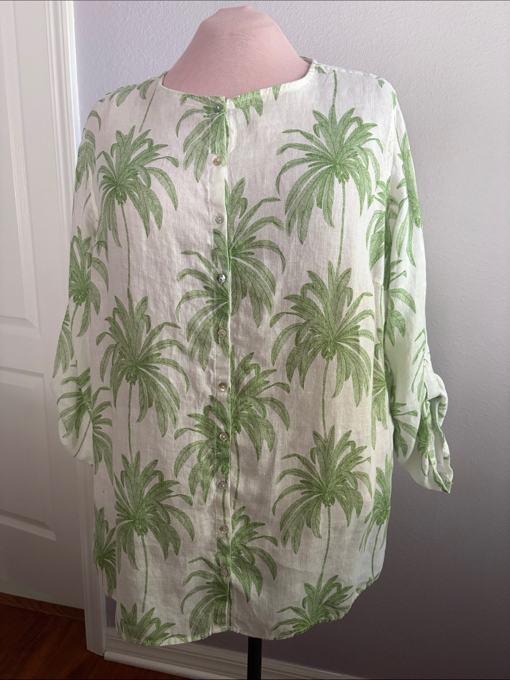 Tahari White Button-Back Shirt with Green Palm Print